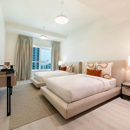 Апартаменты Maison Privee - Millennium Executive Tower Дубай Экстерьер фото
