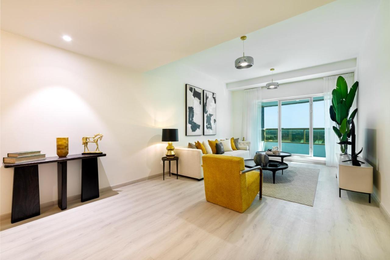 Апартаменты Maison Privee - Millennium Executive Tower Дубай Экстерьер фото